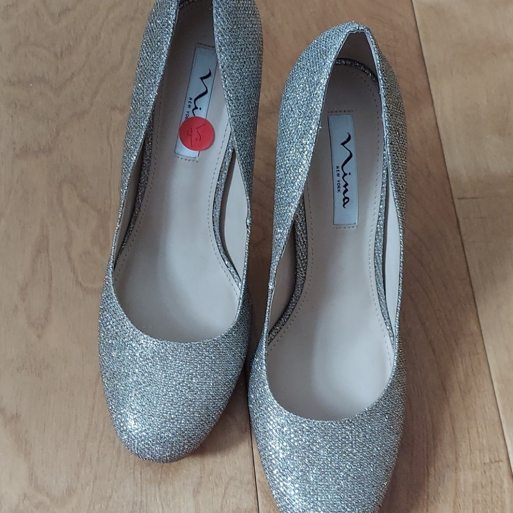 Gold shoes